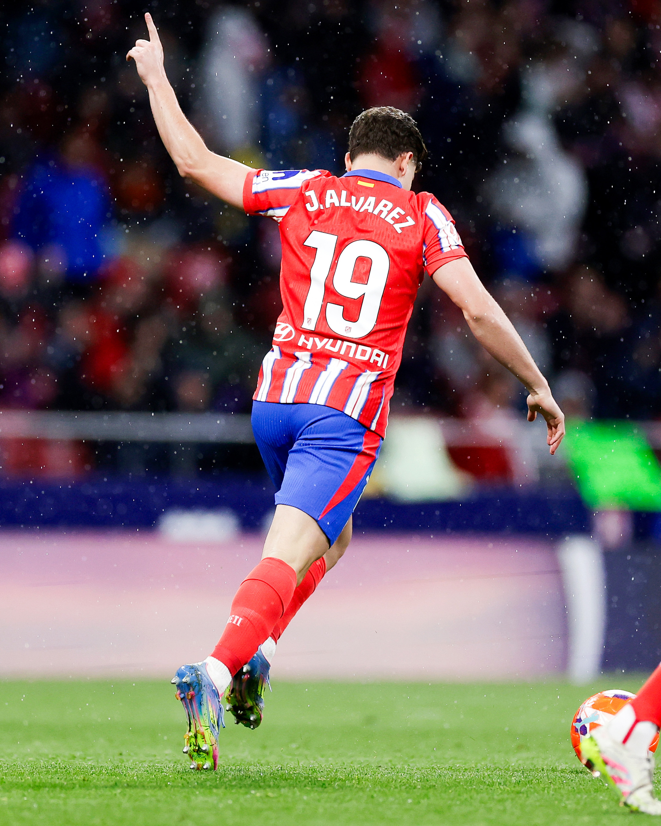 里程碑夜！马德里竞技单刀错失；法国杯国际比赛日刷纪录；气氛紧张；训练强度明显提升的简单介绍Leyu