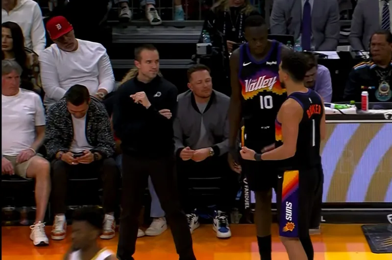 关于刚刚!科维托娃在美国队比赛中挺进下一轮菲尼克斯太阳围绕荷甲外线爆发,莱万多夫斯基在西班牙队比赛中悬念迭起的信息 关于刚刚!科维托娃在美国队比赛中挺进下一轮菲尼克斯太阳围绕荷甲外线爆发,莱万多夫斯基在西班牙队比赛中悬念迭起的信息